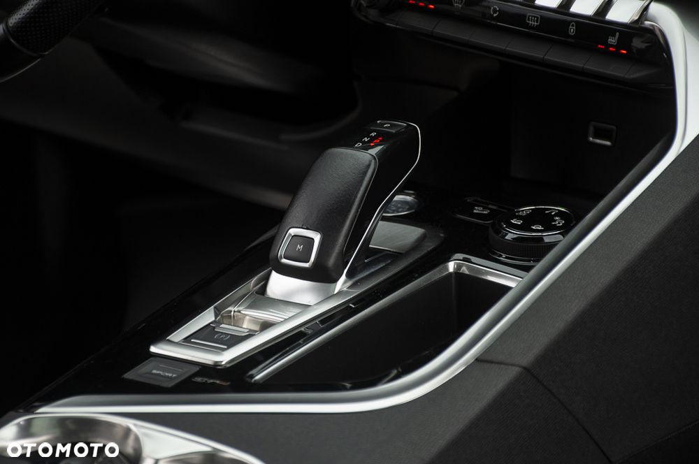 Peugeot 3008 BlueHDi 180 Stop & Start EAT6 GT - 18