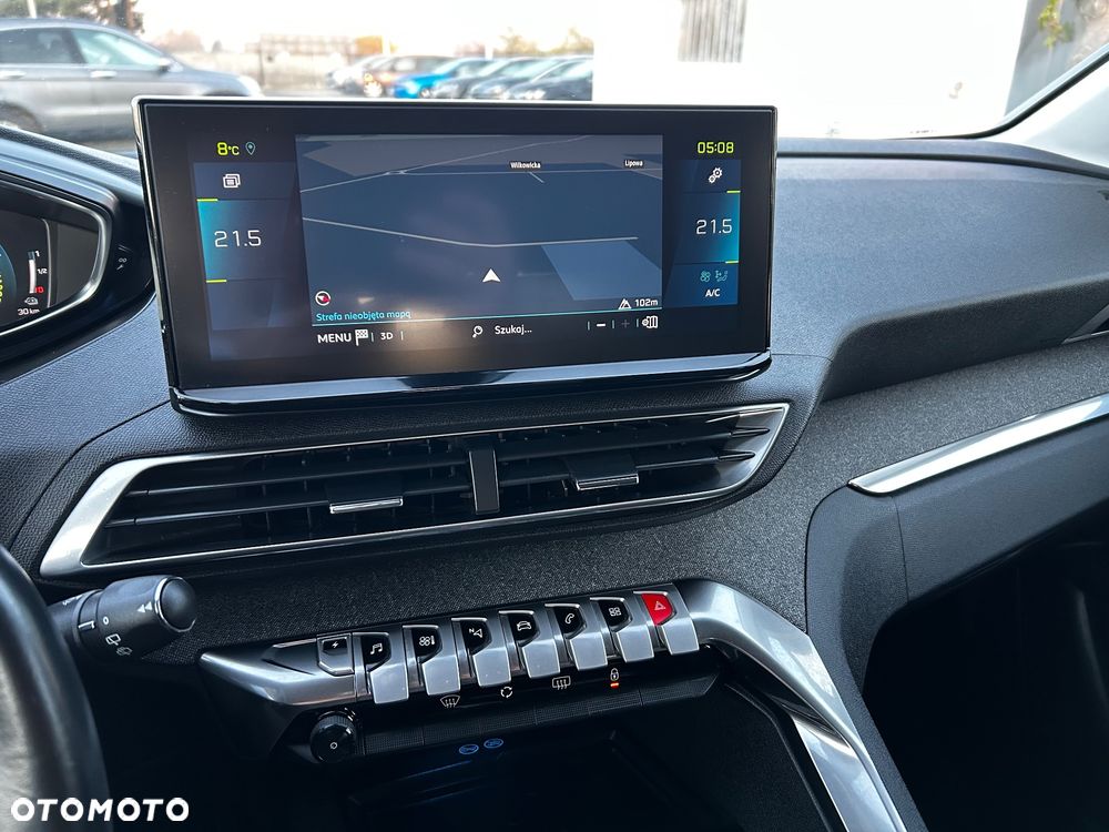 Peugeot 3008 225 e-EAT8 Allure Pack - 26