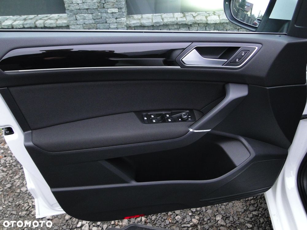 Volkswagen Touran 1.4 TSI (BlueMotion Technology) Highline - 25