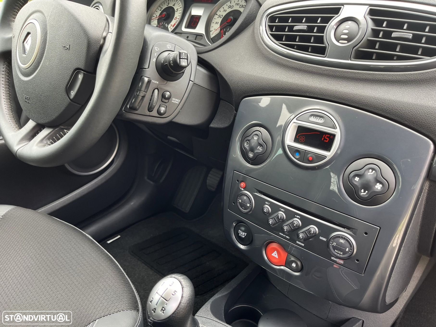 Renault Clio 1.2 TCE Dynamique S - 20