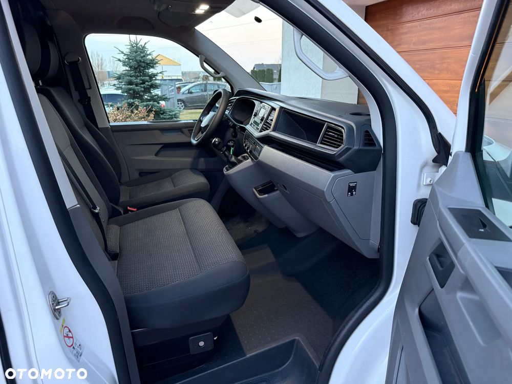 Volkswagen Transporter - 12