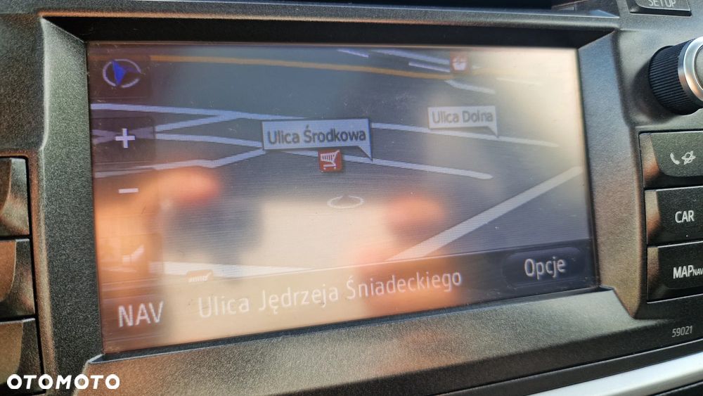Toyota Auris 1.8 HSD Luna - 22