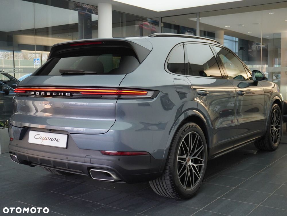 Porsche Cayenne - 14