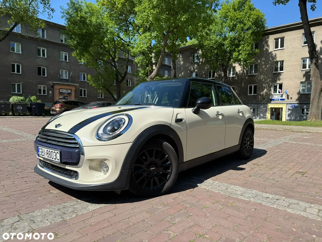 MINI Cooper Standard - 4