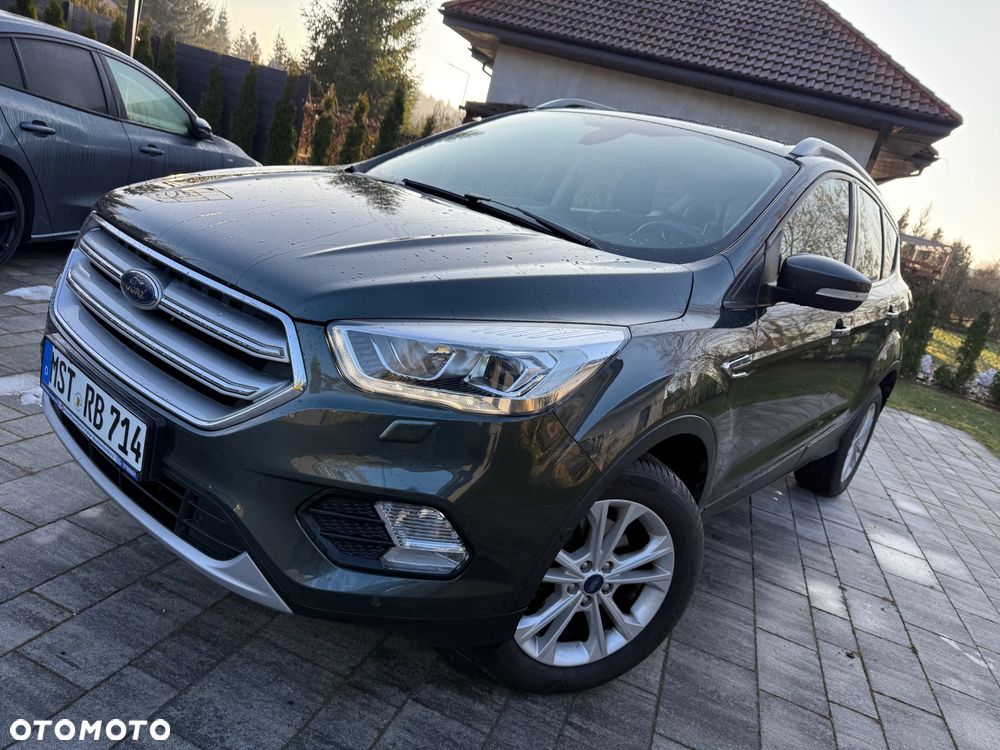 Ford Kuga 1.5 EcoBoost 2x4 Titanium - 2