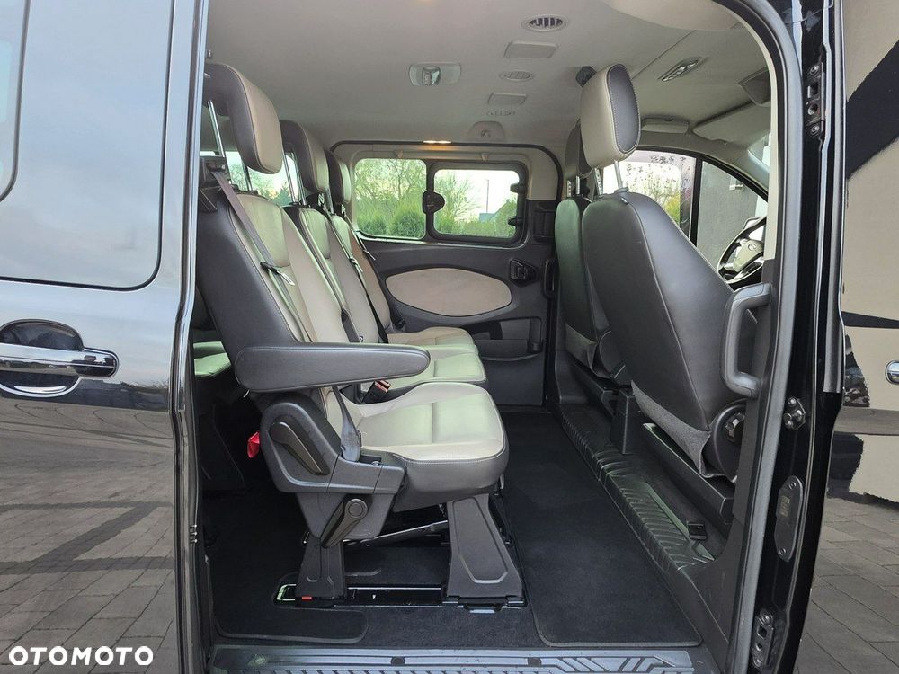 Ford Tourneo Custom - 6