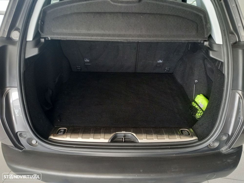 Peugeot 2008 1.2 PureTech Allure - 5