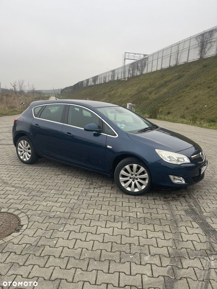 Opel Astra - 1