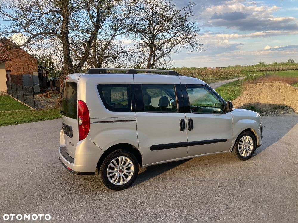 Fiat Doblo 2.0 Multijet 16V Emotion - 4