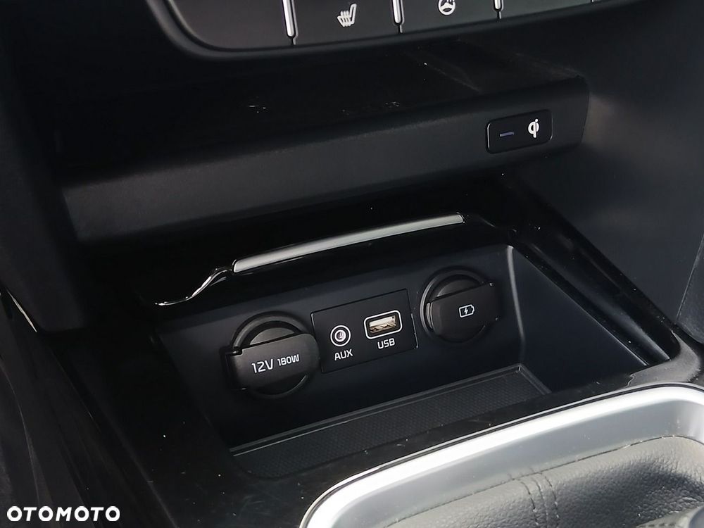 Kia Ceed 1.4 T-GDI L Business Line - 26