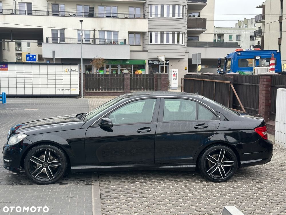 Mercedes-Benz Klasa C 220 CDI 7G-TRONIC Avantgarde Edition - 3