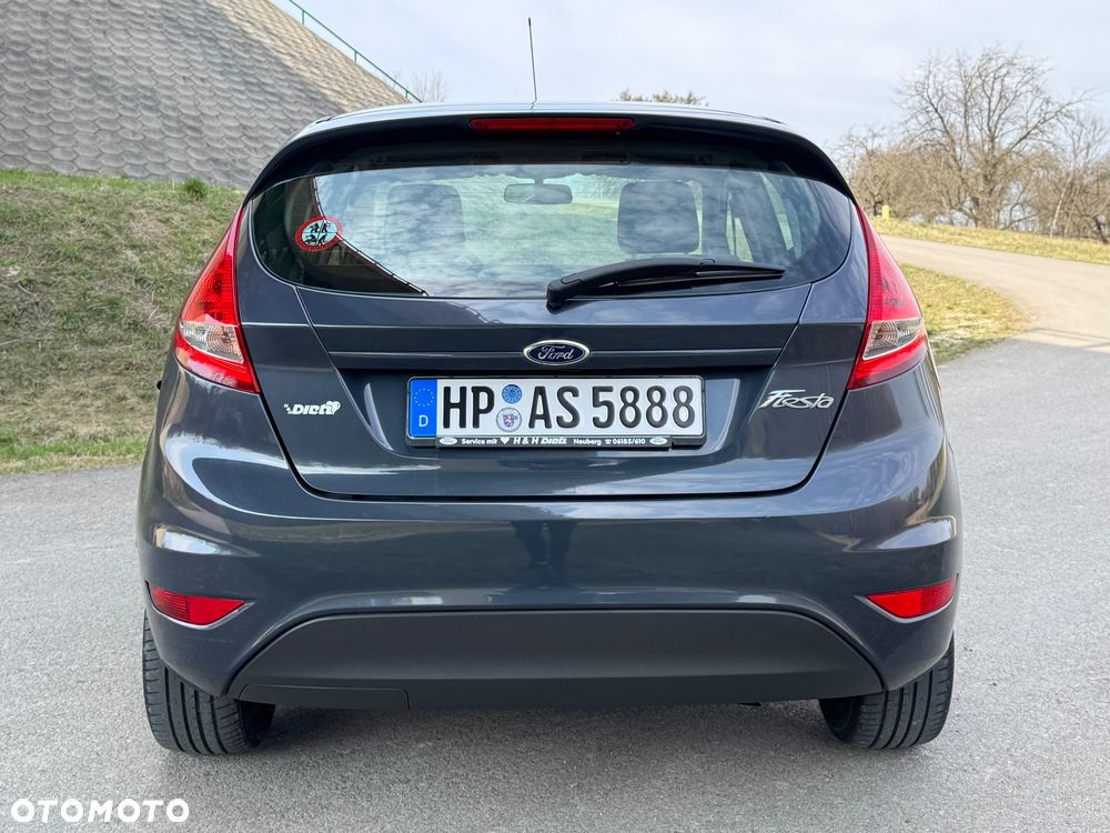 Ford Fiesta - 28
