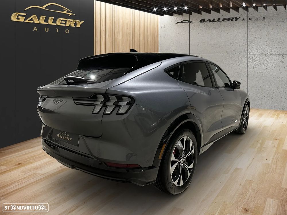 Ford Mustang Mach-E AWD PREMIUM - 4