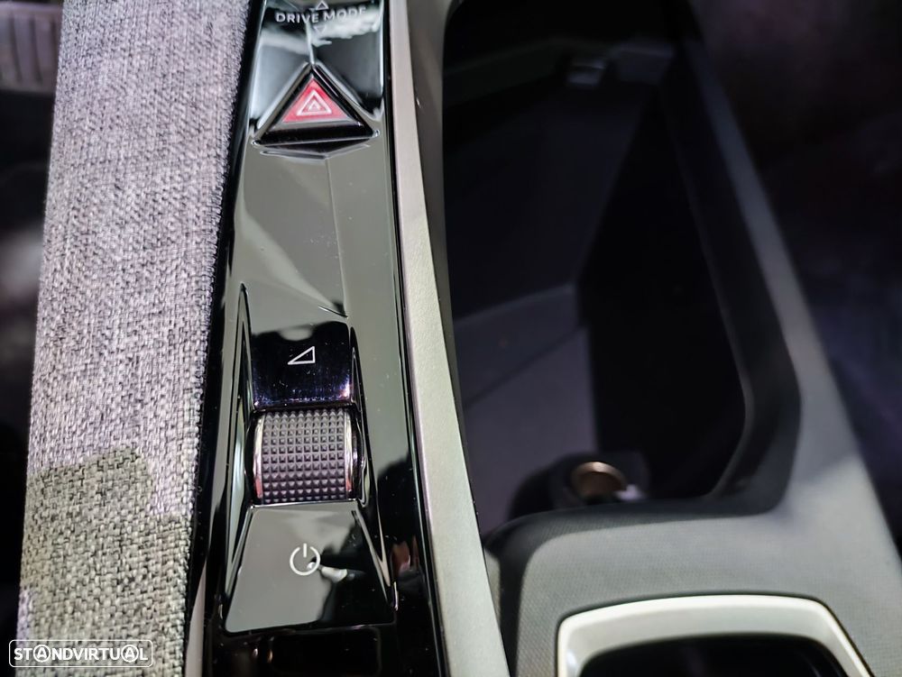 Peugeot 3008 1.2 Hybrid Allure e-DCS6 - 20