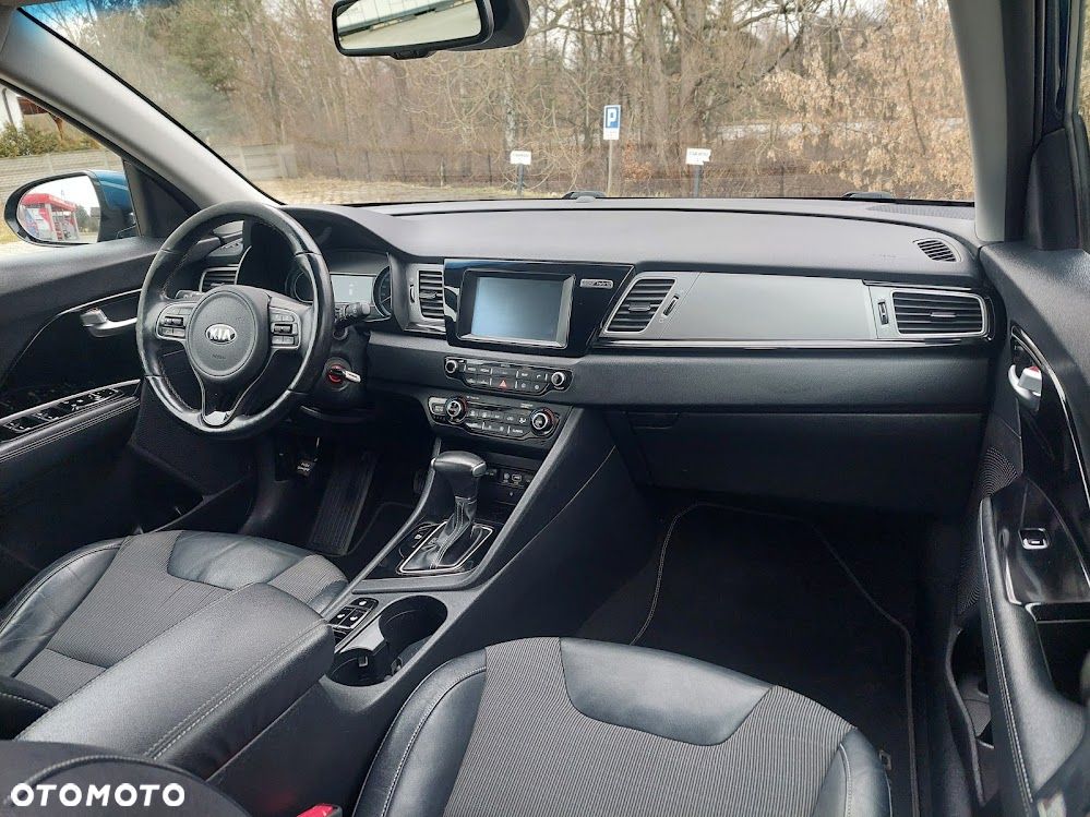 Kia Niro 1.6 GDI 2WD Vision - 27