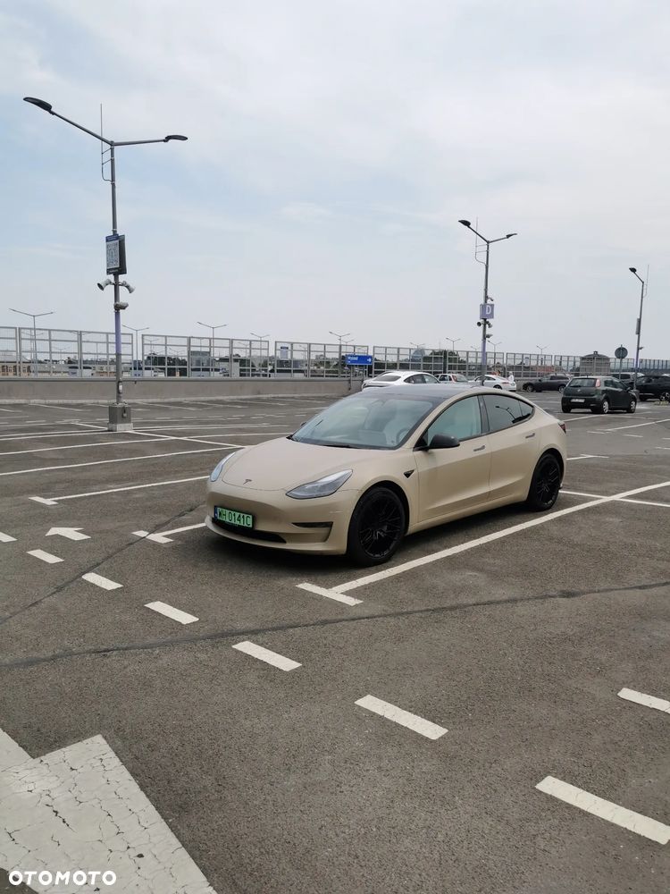 Tesla Model 3 AWD - 6