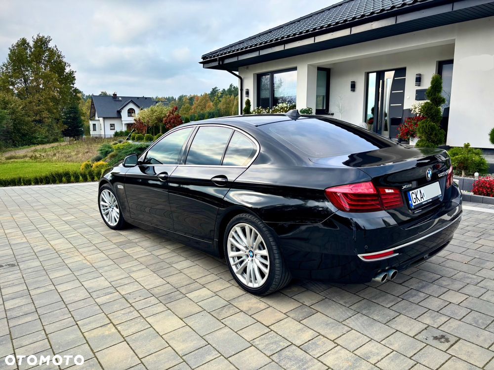 BMW Seria 5 525d xDrive Luxury Line - 13