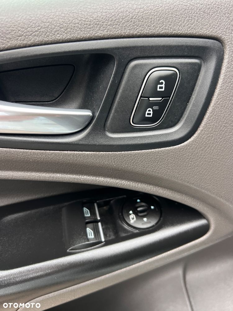 Ford Connect Sport - 27
