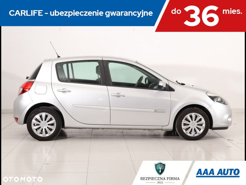 Renault Clio - 7
