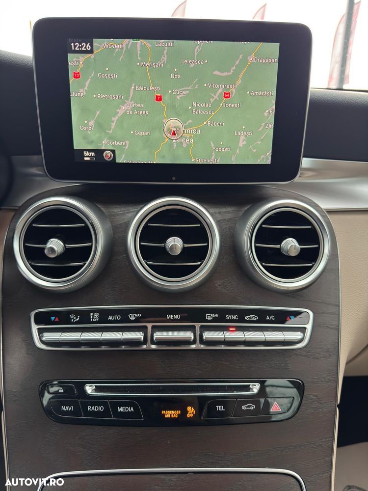 Mercedes-Benz GLC 220 d 4Matic 9G-TRONIC Exclusive - 35