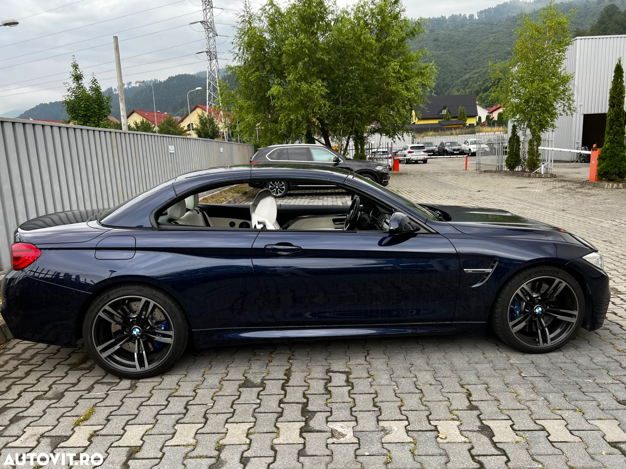 BMW M4 Cabrio DKG - 11
