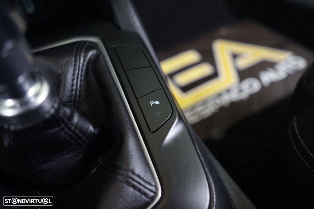 Ford Focus SW 1.5 TDCi EcoBlue Business - 29