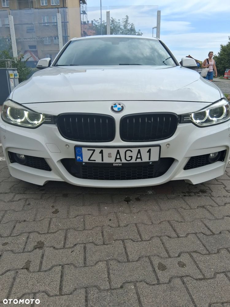 BMW Seria 3 328i xDrive - 22
