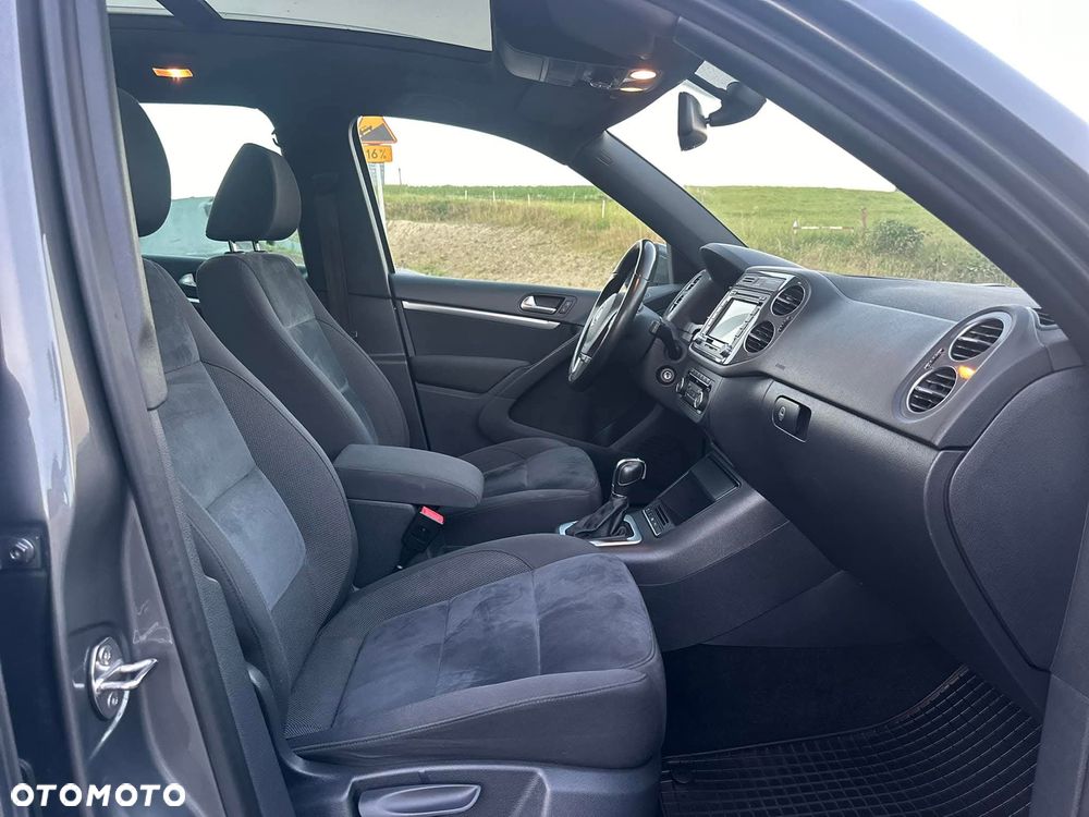 Volkswagen Tiguan 2.0 TDI DPF 4Motion BlueMotion Technology DSG Sport & Style - 9