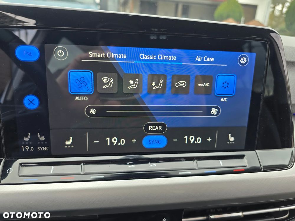 Volkswagen Golf - 33