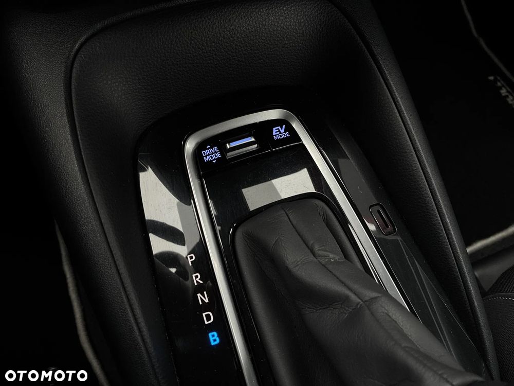 Toyota Corolla 1.8 Hybrid Comfort - 27