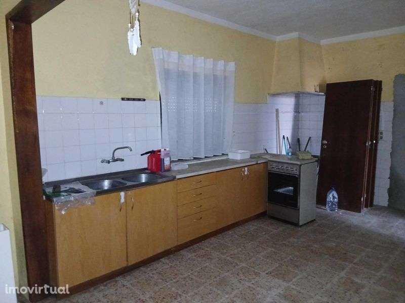 Refúgio Contemporâneo com Potencial de Investimento - Grande imagem: 2/12