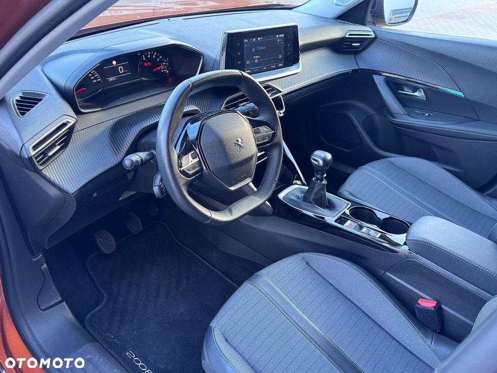 Peugeot 2008 PureTech 100 Allure - 25