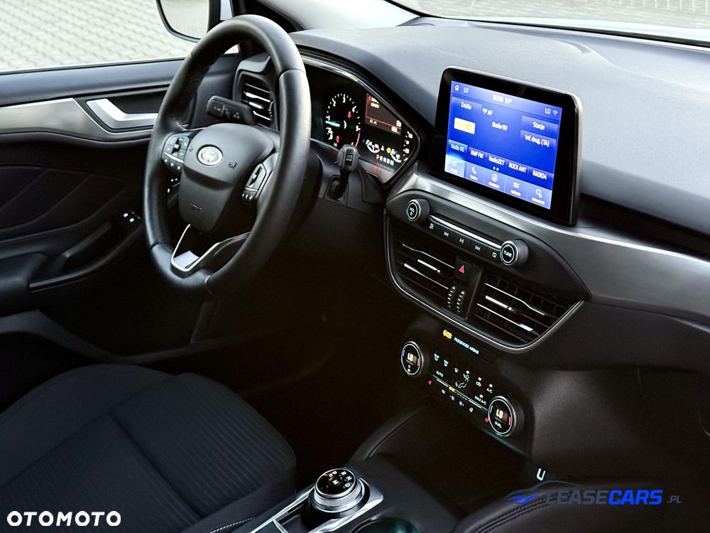 Ford Focus 2.0 EcoBlue Titanium - 11