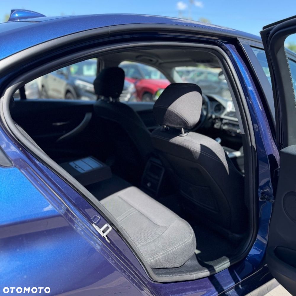 BMW Seria 3 - 29