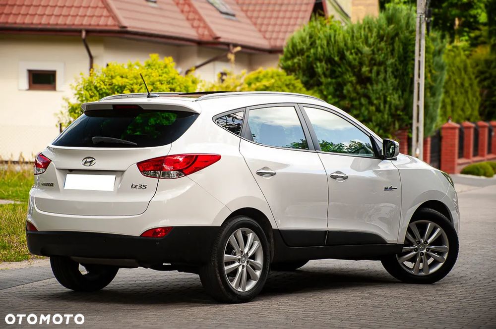 Hyundai ix35 1.7 CRDi 2WD blue Finale Gold - 21