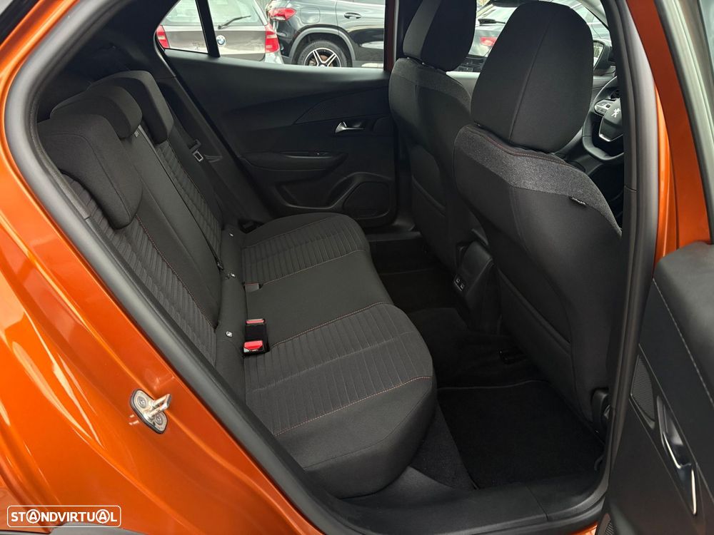 Peugeot e-2008 50 kWh Active Pack - 16