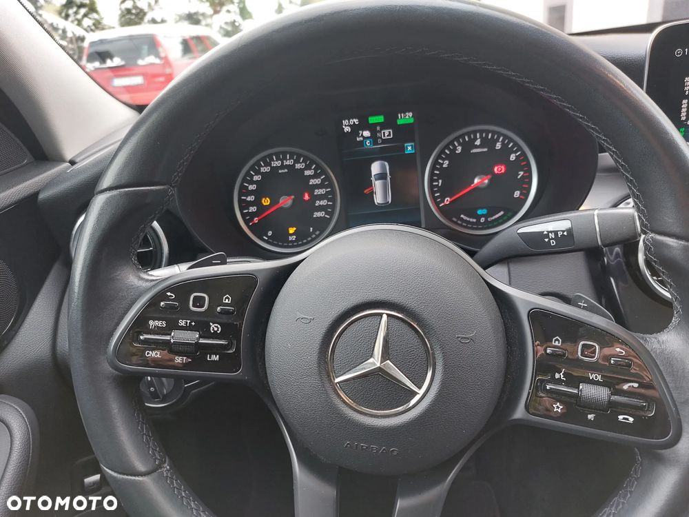 Mercedes-Benz Klasa C 300 de PHEV Avantgarde - 13