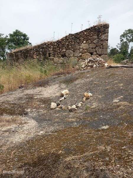 Vendo Ruina e terreno - Grande imagem: 2/8