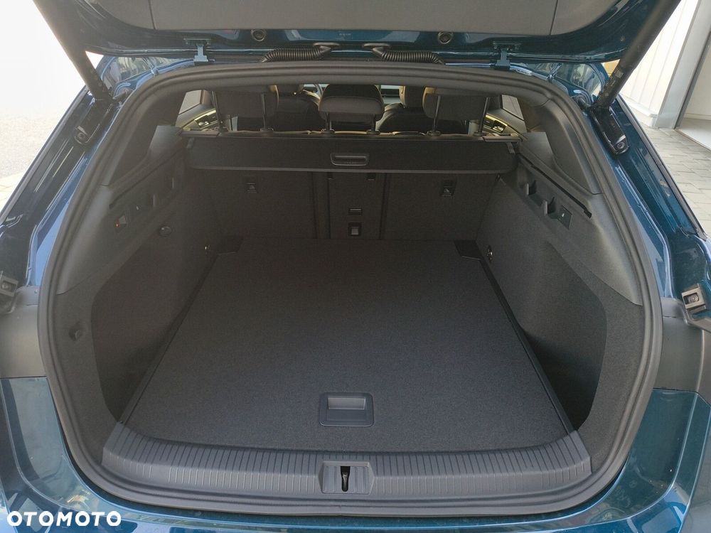 Volkswagen ID.7 77kWh Pro Plus - 7