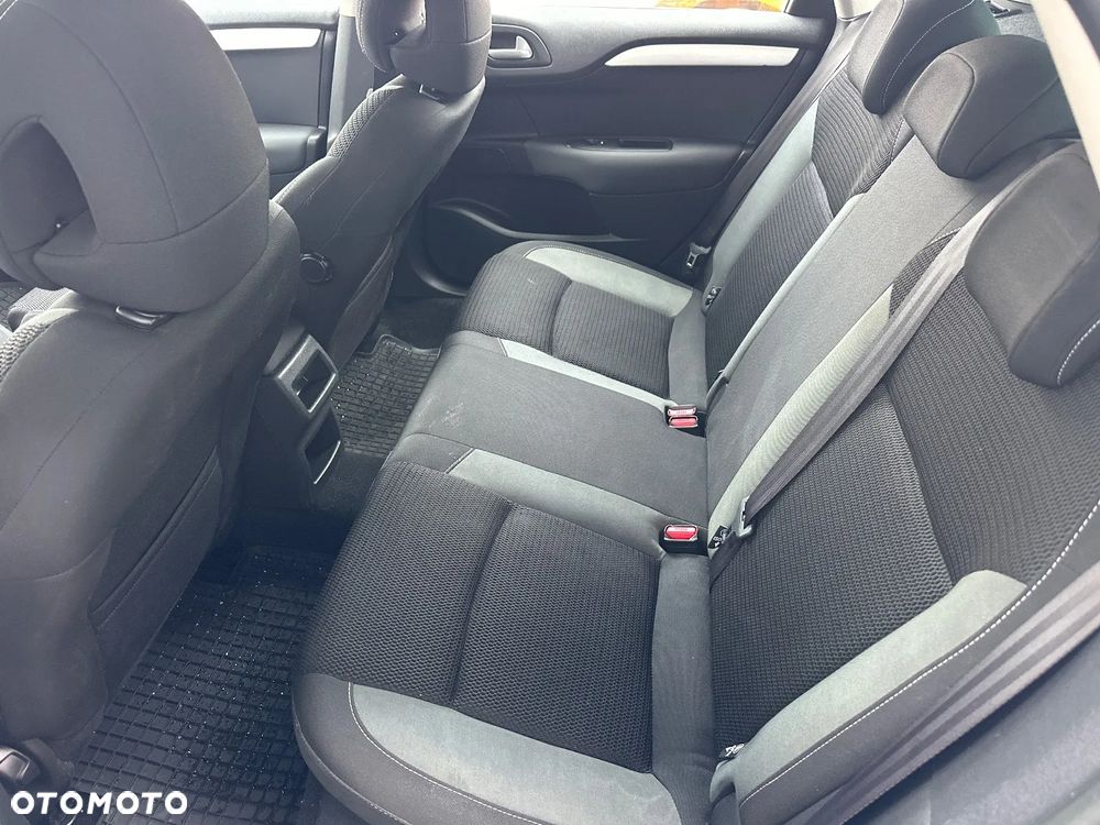 Citroën C4 VTi 120 Exclusive - 15