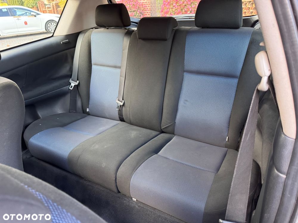 Toyota Corolla - 8