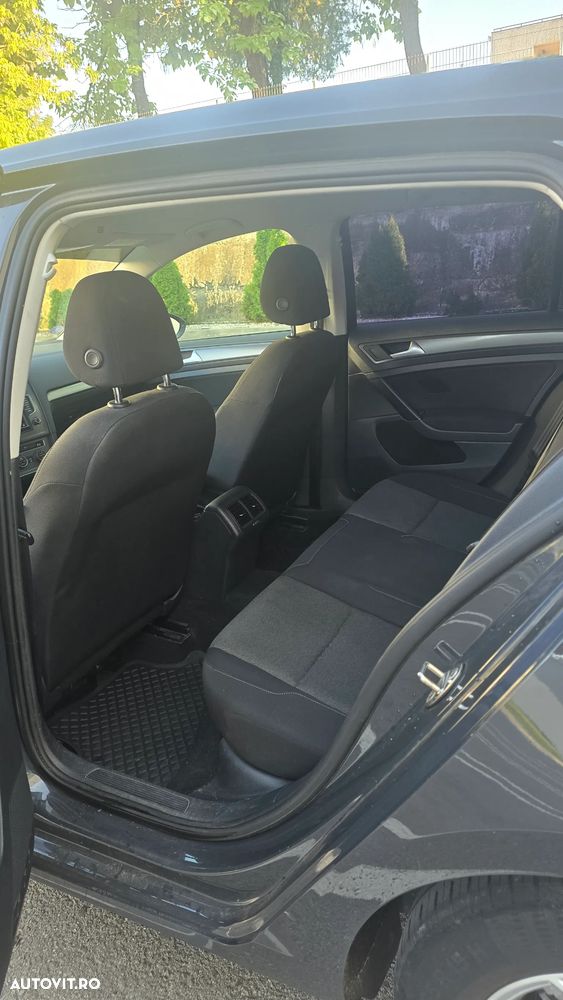Volkswagen Golf - 15