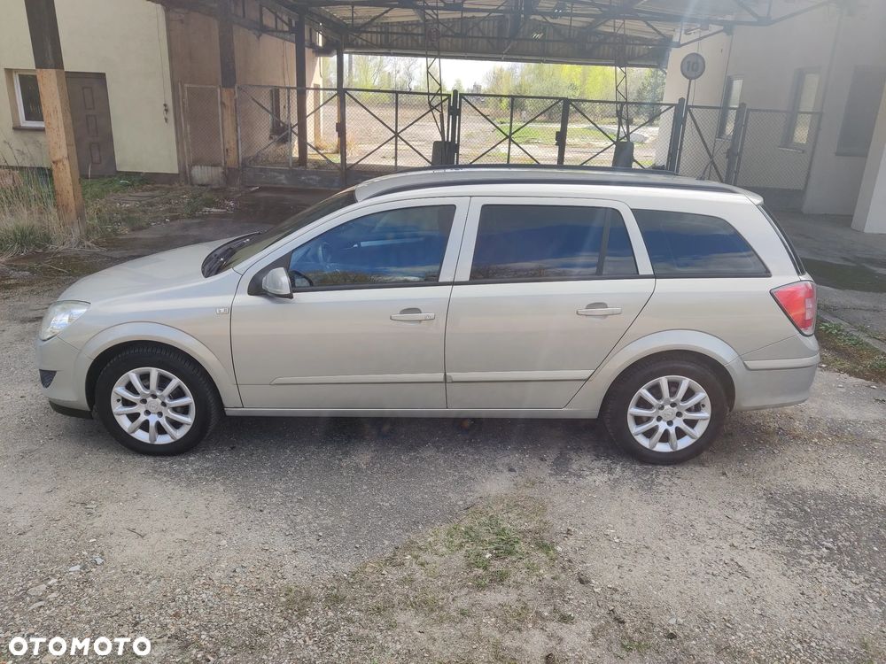 Opel Astra 1.6 Color Edition - 16
