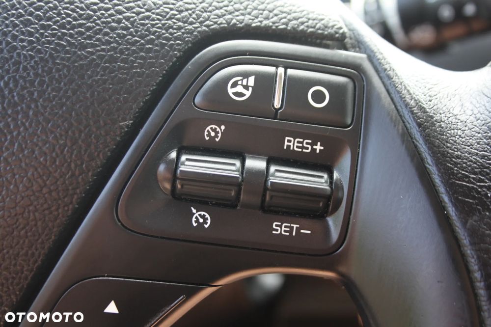 Kia Ceed 1.4 CVVT Vision - 14