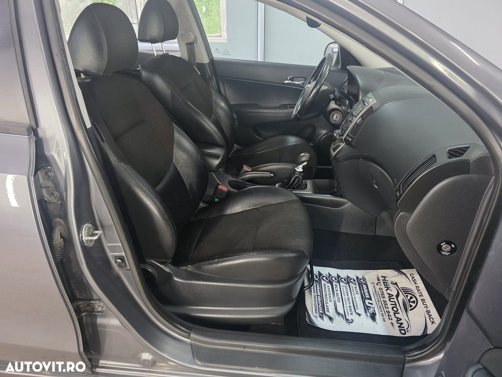 Hyundai i30 1.6 CRDI GL VM Comfort - 12