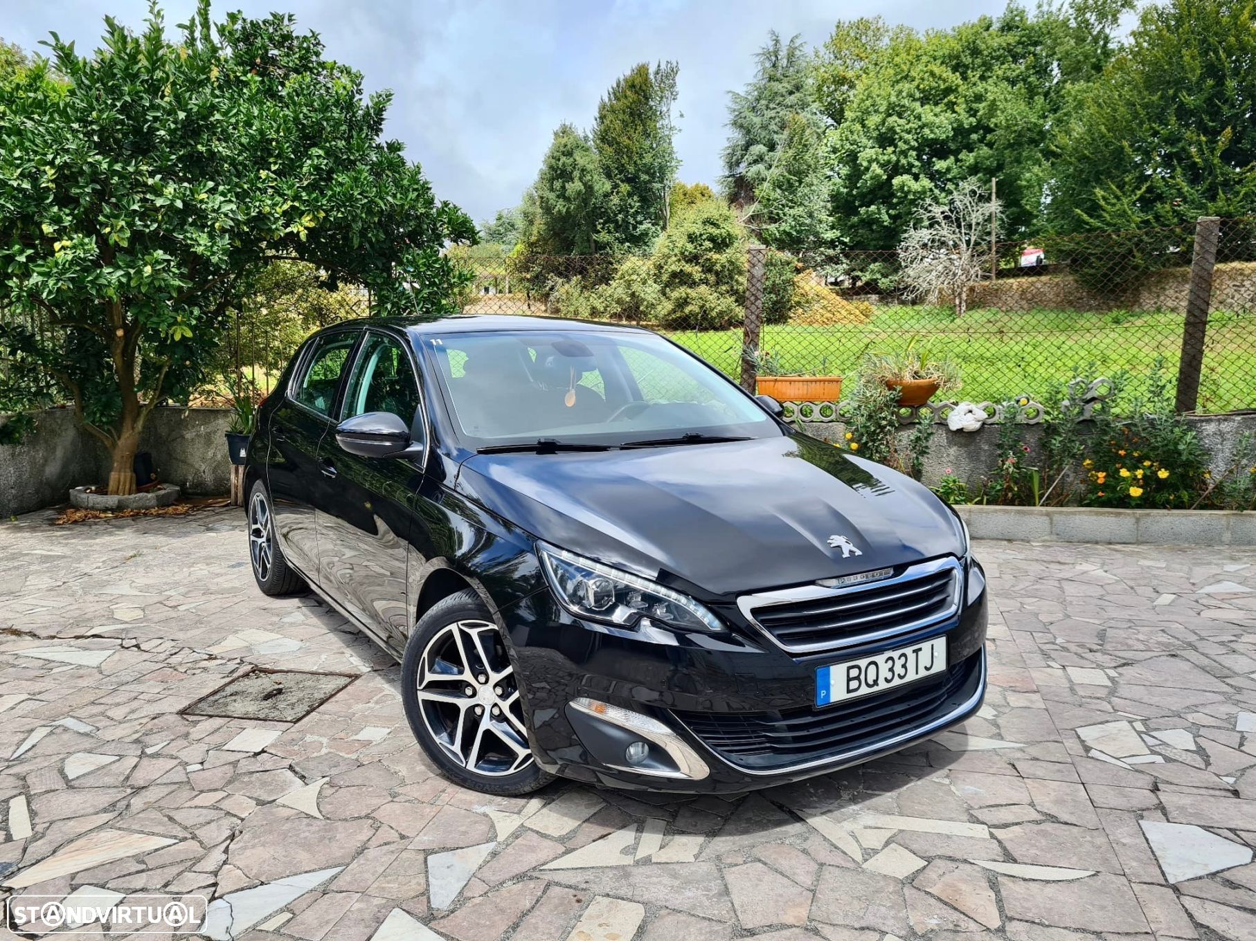 Peugeot 308 1.2 PureTech Allure J17 - 1