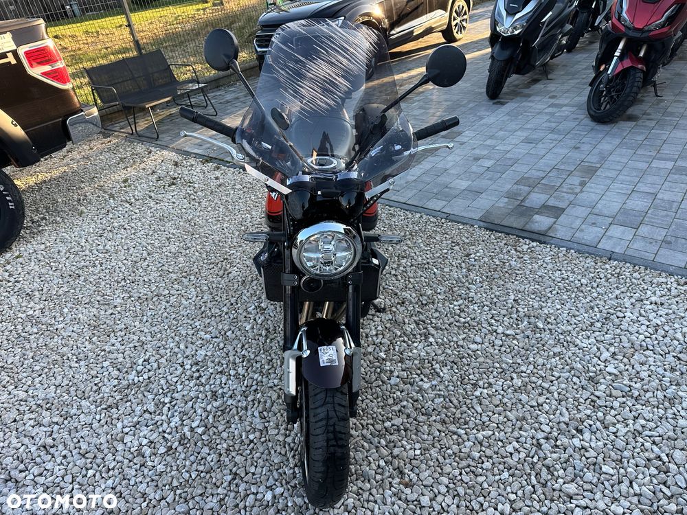 Kawasaki Z 900 RS - 16