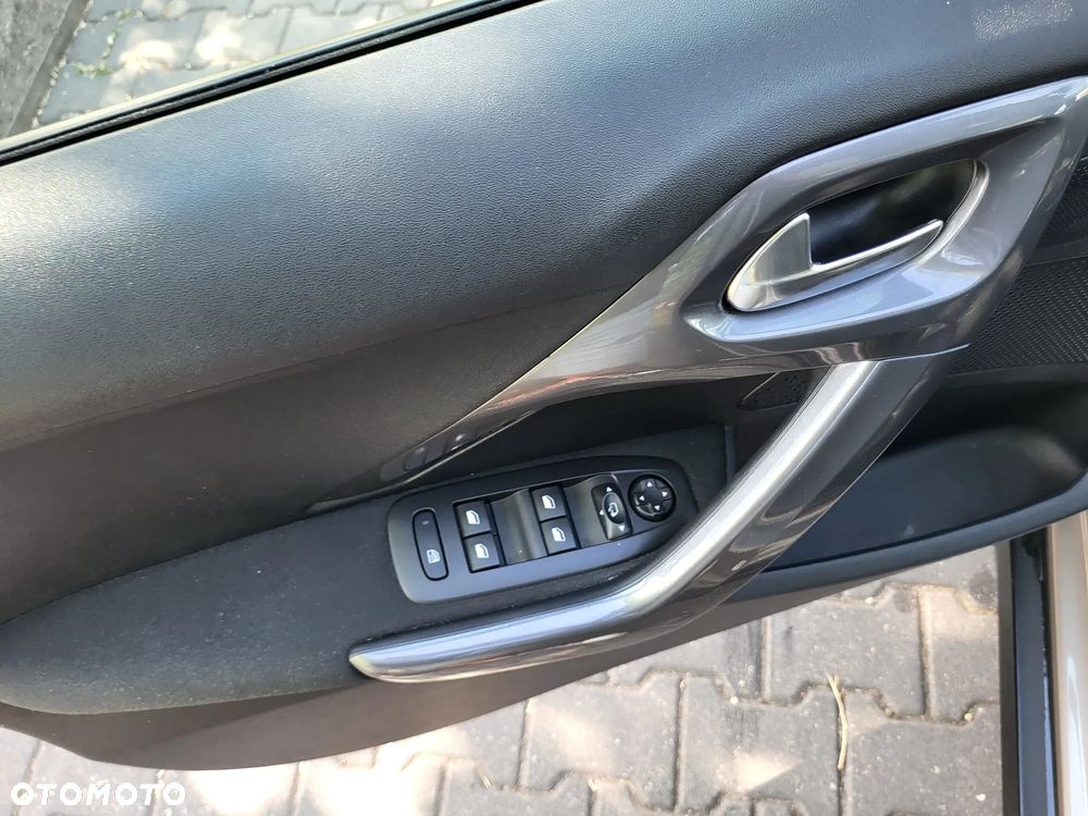 Peugeot 2008 82 e-VTI ETG5 Active - 12
