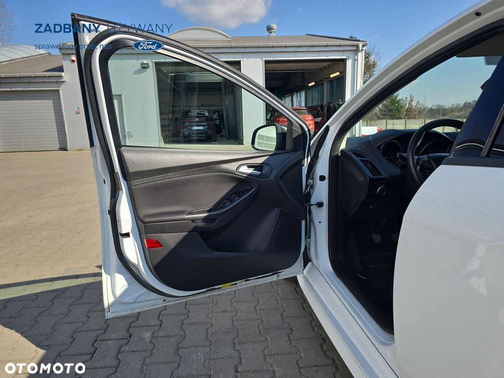Ford Focus - 22