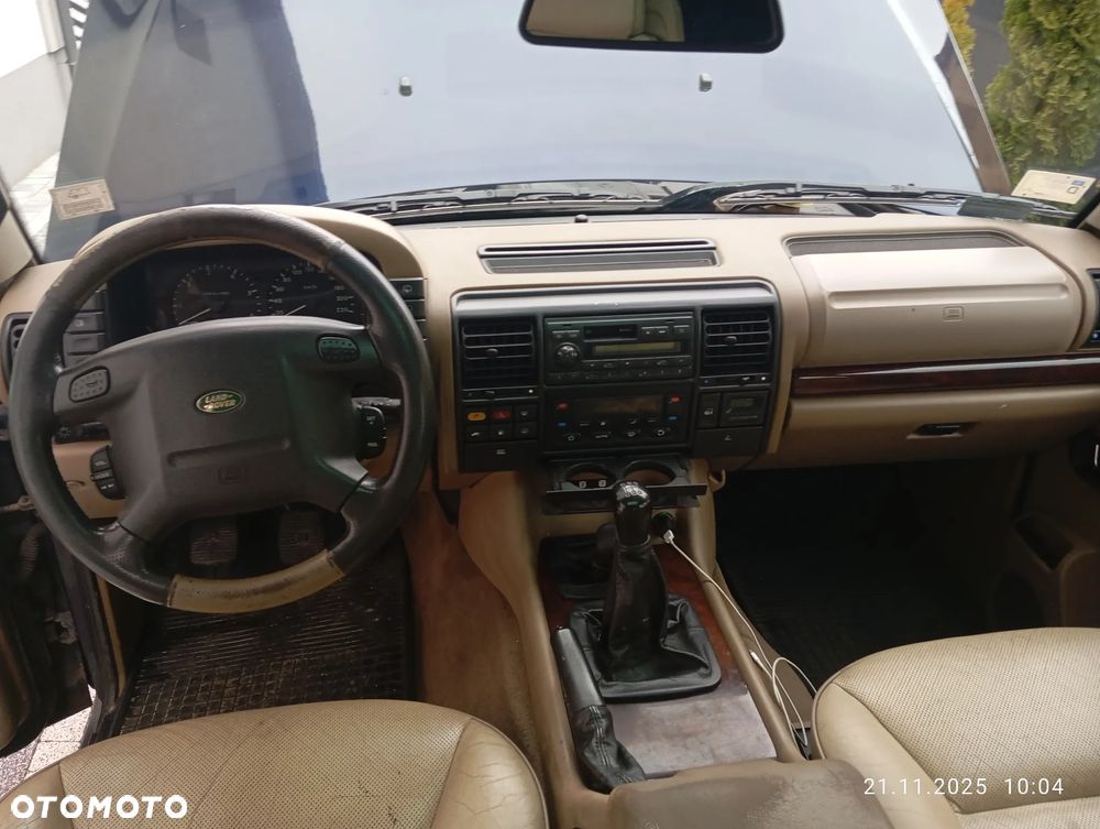 Land Rover Discovery - 30